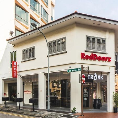 Reddoorz Premium @ Balestier Hotel Singapore Bagian luar foto