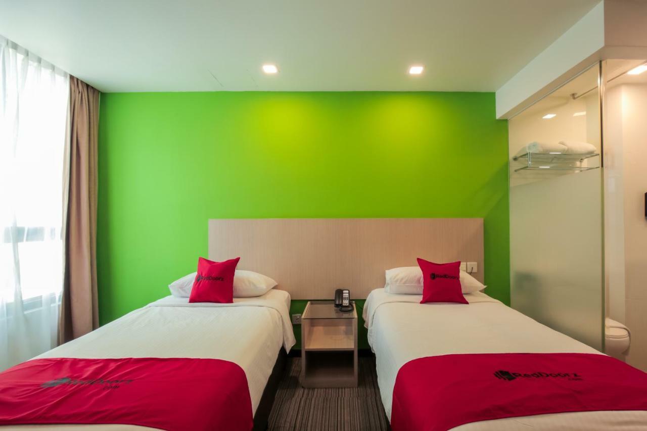Reddoorz Premium @ Balestier Hotel Singapore Ruang foto