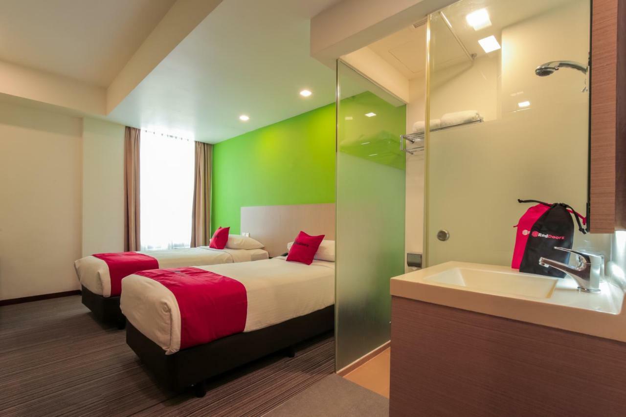 Reddoorz Premium @ Balestier Hotel Singapore Ruang foto
